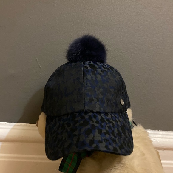 Paul Smith Pom Leopard Baseball Cap - Picture 2 of 4